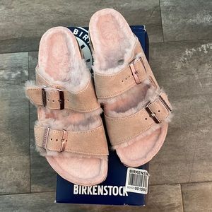 Womens Birkenstock Arizona Shearling light rose. Size 9. Never worn